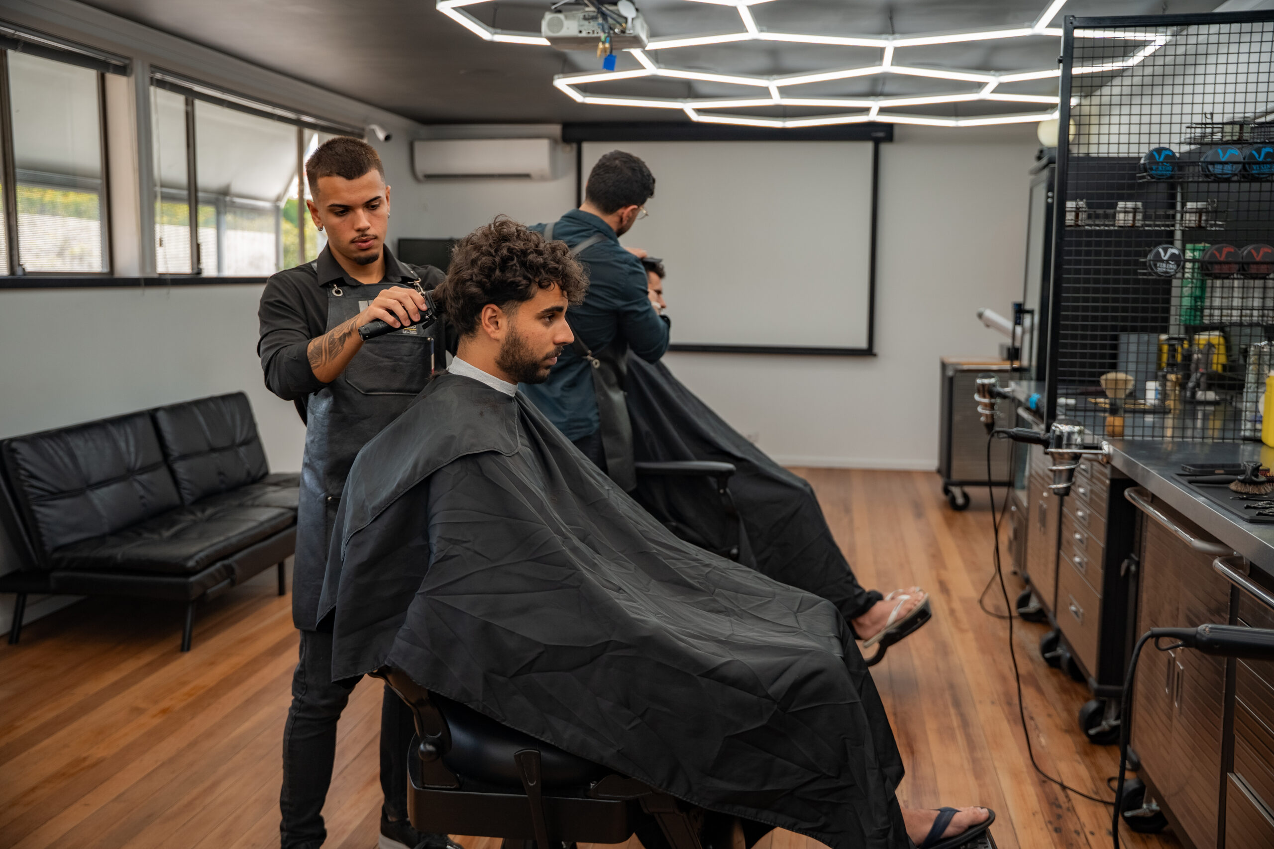 barber shop in albion and north brisbane near newstead